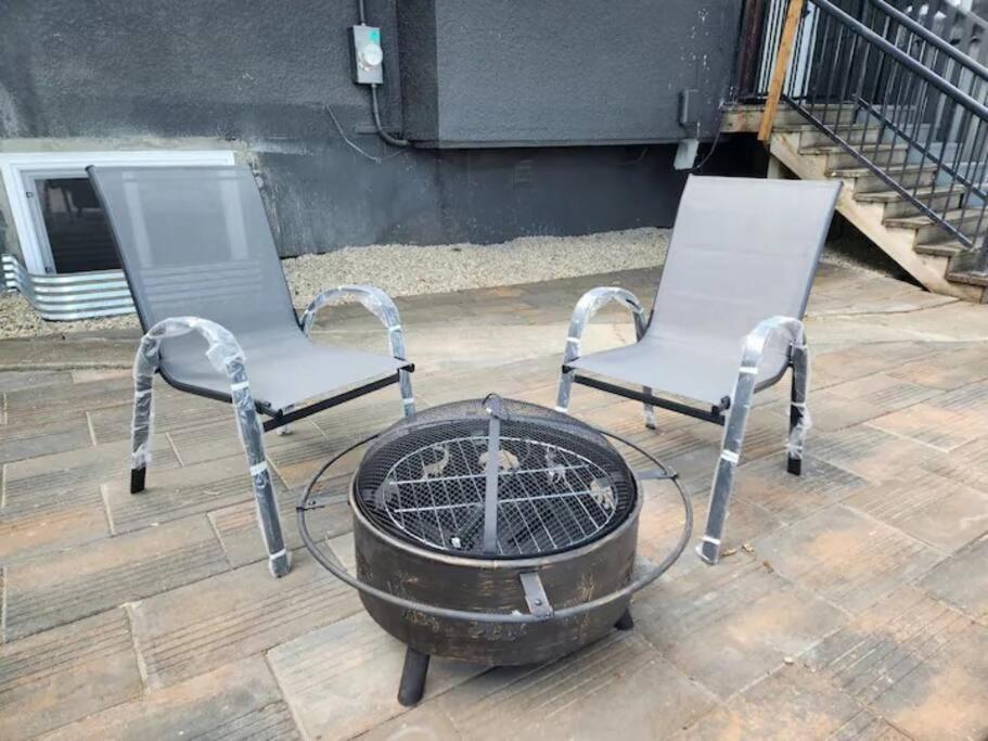 Centerstreet-Cozy 2Bedroomsuite YYC 외부 사진