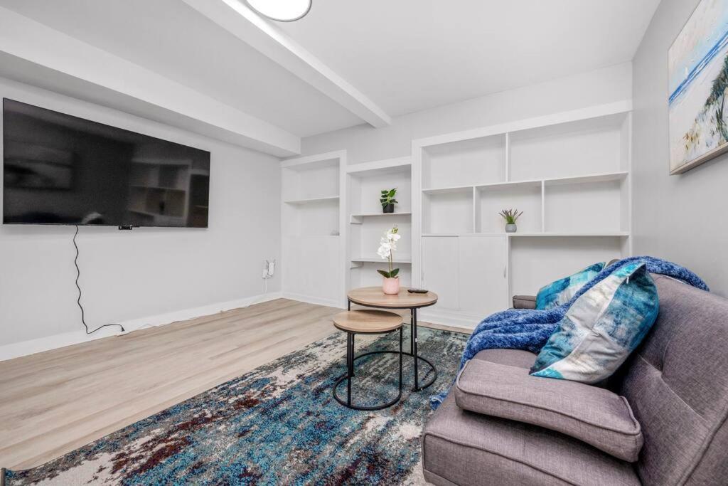 Centerstreet-Cozy 2Bedroomsuite YYC 외부 사진