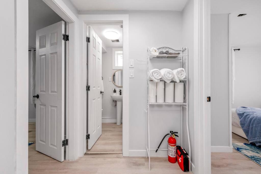 Centerstreet-Cozy 2Bedroomsuite YYC 외부 사진